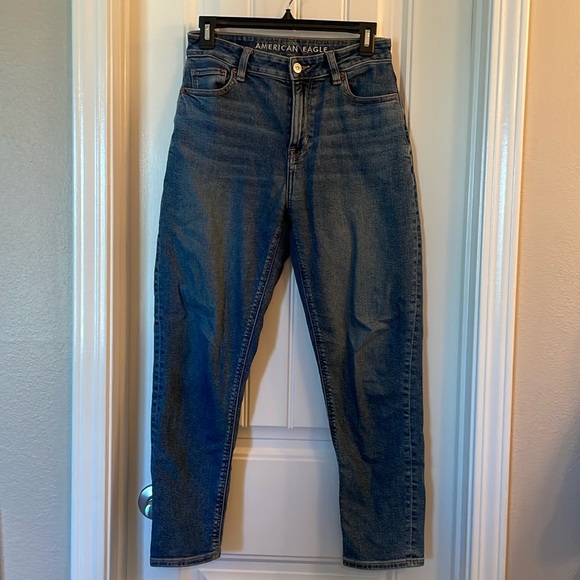 Size 0 (short) American Eagle Jeans - Picture 1 of 4